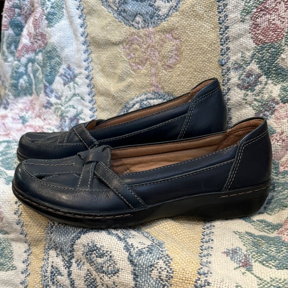 Clarks Dark Teal Women's Loafers - Picture 5 of 7